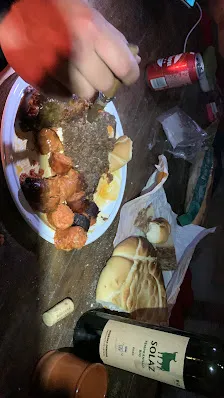 Comida y bebida