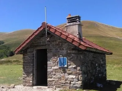 Vista del refugio Cabaña Izandorre