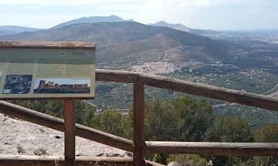 Vista del refugio Chozo de La Serrezuela