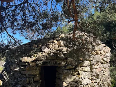 Vista del refugio Chozo del Canchal-La Najarra