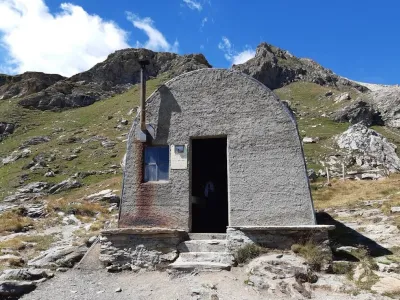 Vista del refugio Refugio Bivacco Tzan