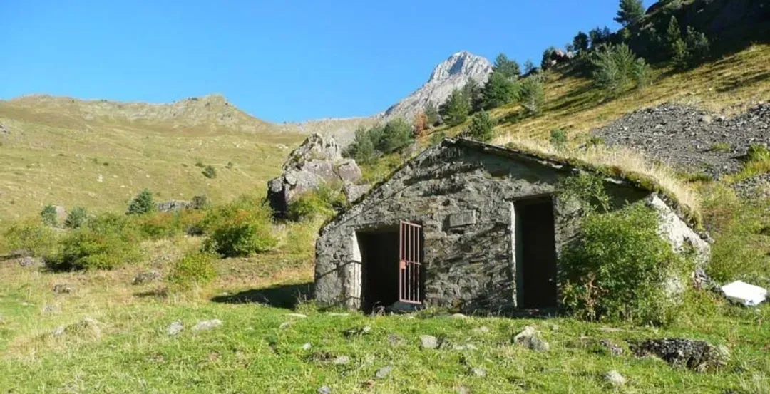 Vista panorámica de Refugio Canal Roya