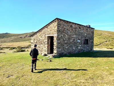 Vista del refugio Refugio de Los Charpazales