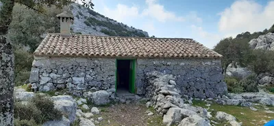 Visitar la página de Refugio del Reloj
