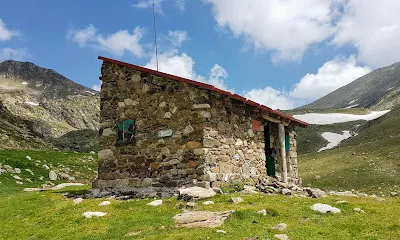 Vista del refugio Refugio d'Engorgs