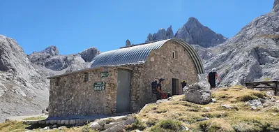 Visitar la página de Refugio Jou de los Cabrones