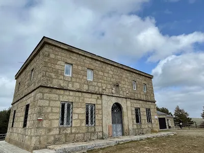 Foto del refugio Refugio Juvenil Puerto de la Morcuera