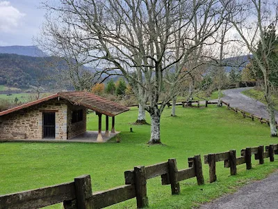 Vista del refugio Refugio la blanca