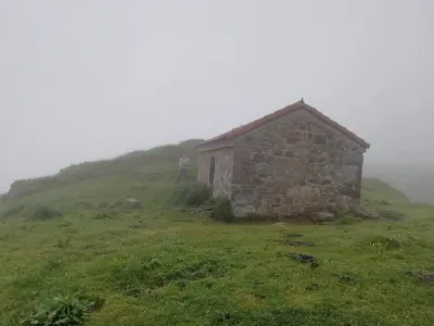 Vista del refugio Refugio senda del Mercadillo